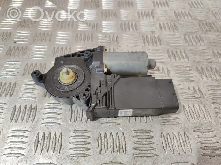 Volkswagen PASSAT B5 Fensterhebermotor Tür vorne 3B4837751LD