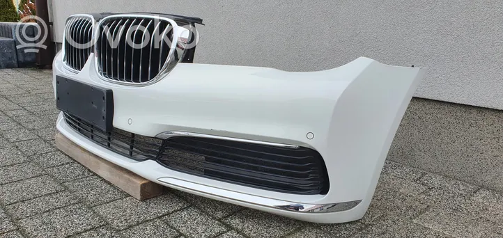 BMW 7 G11 G12 Zderzak przedni 