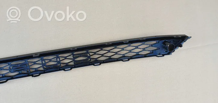 Seat Ateca Maskownica / Grill / Atrapa górna chłodnicy 575807683