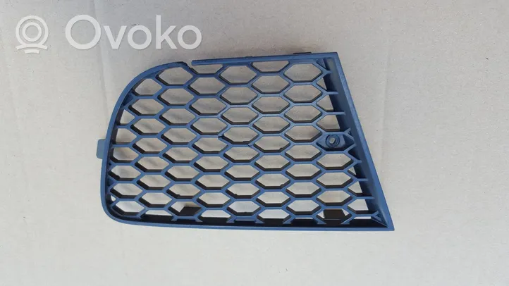 Volkswagen Cross Polo Grille inférieure de pare-chocs avant 6Q0853666L