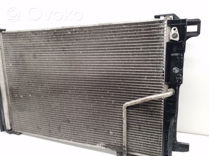 Mercedes-Benz E C207 W207 Gaisa kondicioniera dzeses radiators A2045000154