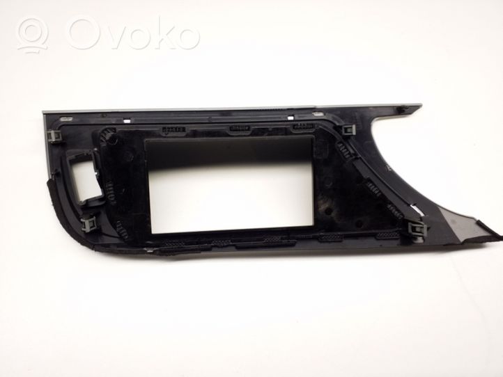 Audi A5 8T 8F Panelės apdaila 8T2857185G