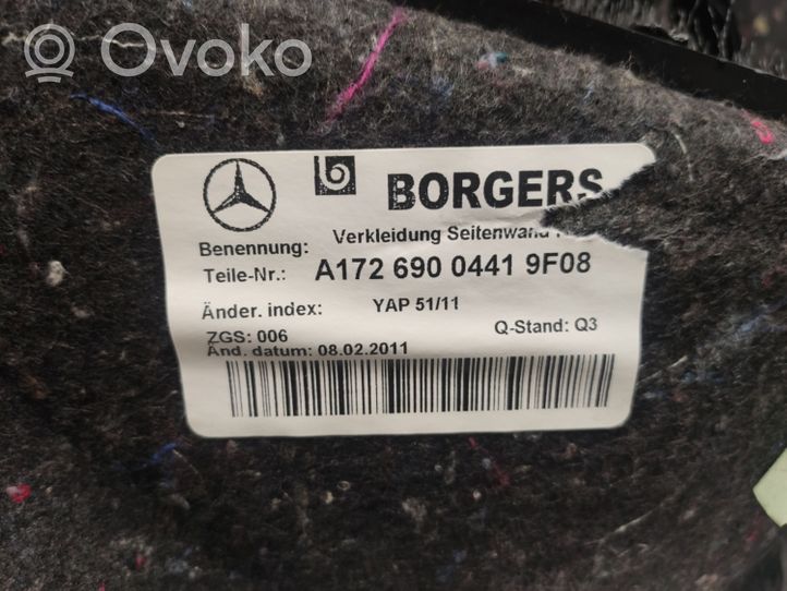 Mercedes-Benz SLK R172 Boczek / Tapicerka / bagażnika A1726900441