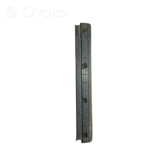 Toyota Land Cruiser (HDJ90) Etuoven kynnyksen suojalista 6791460010