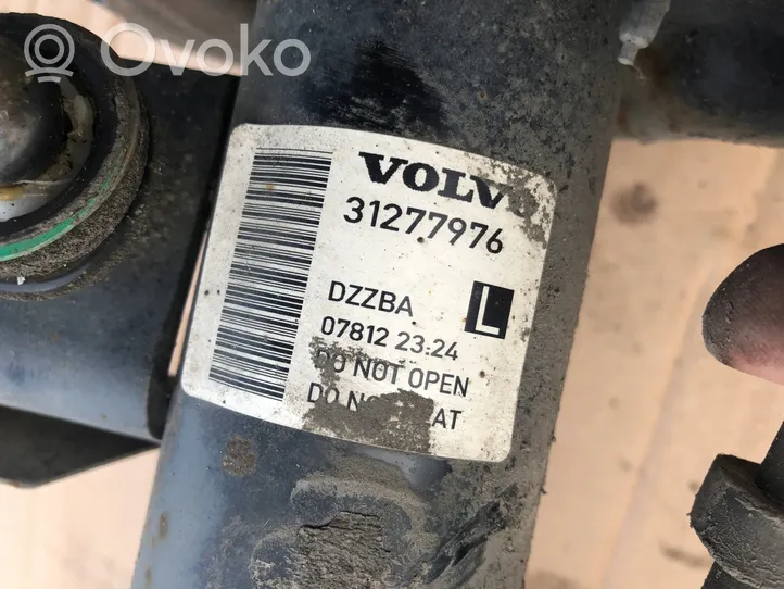 Volvo V60 Zwrotnica koła przedniego 31277976