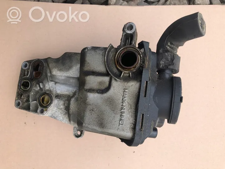 Volvo S40 Supporto di montaggio del filtro dell’olio 30788494