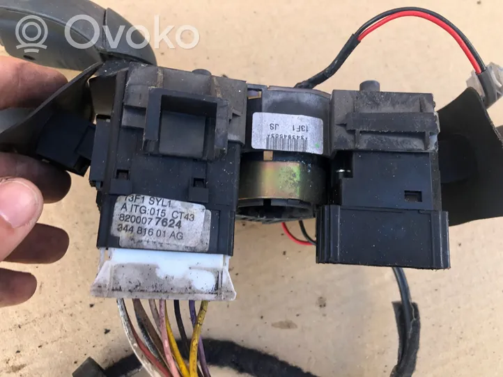 Renault Kangoo I Interruptor/palanca de limpiador de luz de giro 8200077624