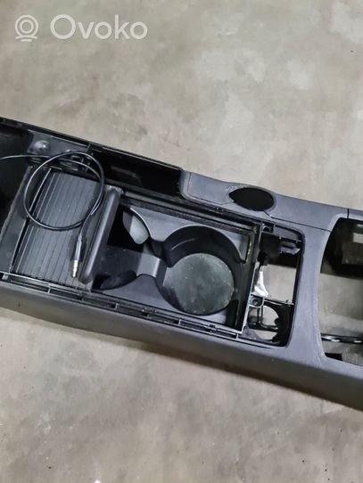 Volvo C30 Center console 