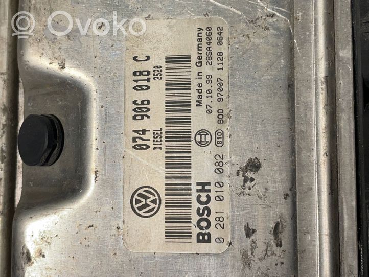 Volkswagen Transporter - Caravelle T4 Centralina/modulo motore ECU 074906018C