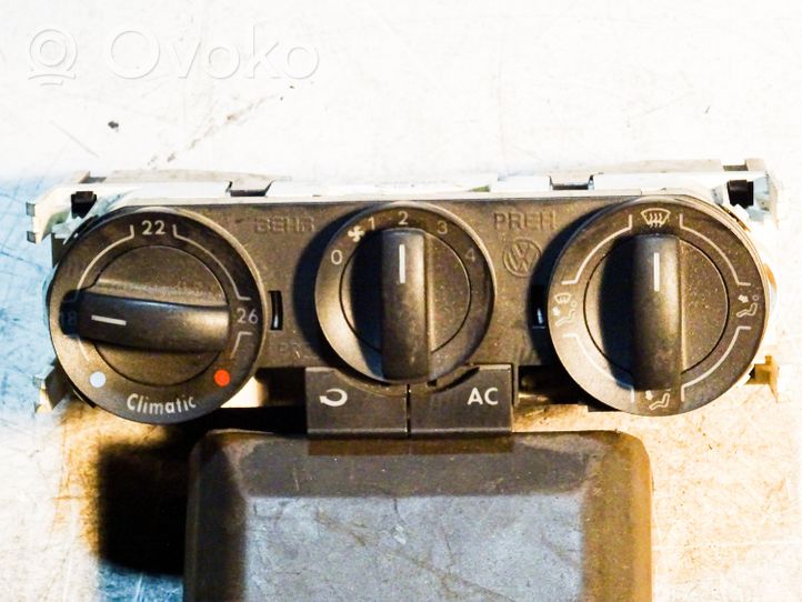 Volkswagen Polo IV 9N3 Centralina del climatizzatore 6Q0820045G