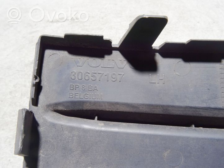 Volvo C30 Unteres Gitter dreiteilig vorne 30657197