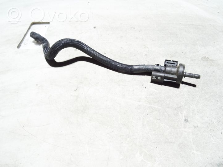 Audi A6 S6 C6 4F Brake vacuum hose/pipe 