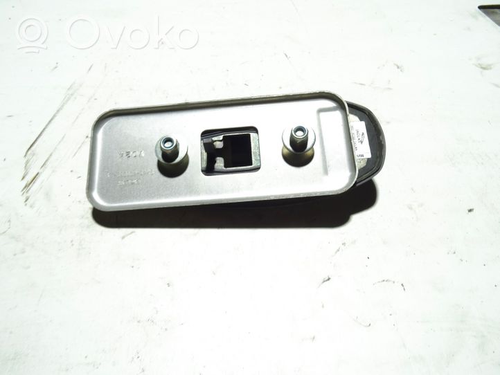 Jaguar XF GPS-pystyantenni 7W9319C089