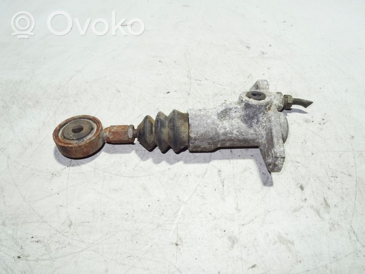 Audi A4 S4 B5 8D Główny cylinder sprzęgła 8D1721401