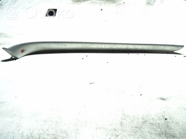 Audi A4 S4 B7 8E 8H Moulure/baguette de porte avant 8E0867410