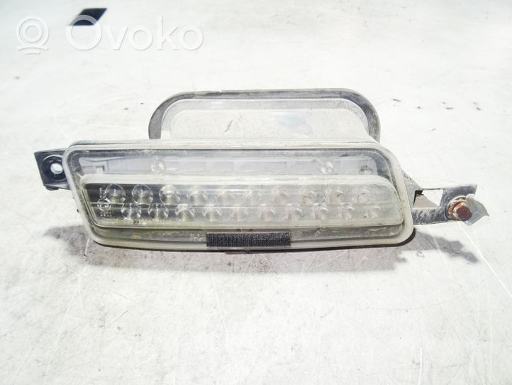 Subaru Legacy Luci posteriori del portellone del bagagliaio 23620794