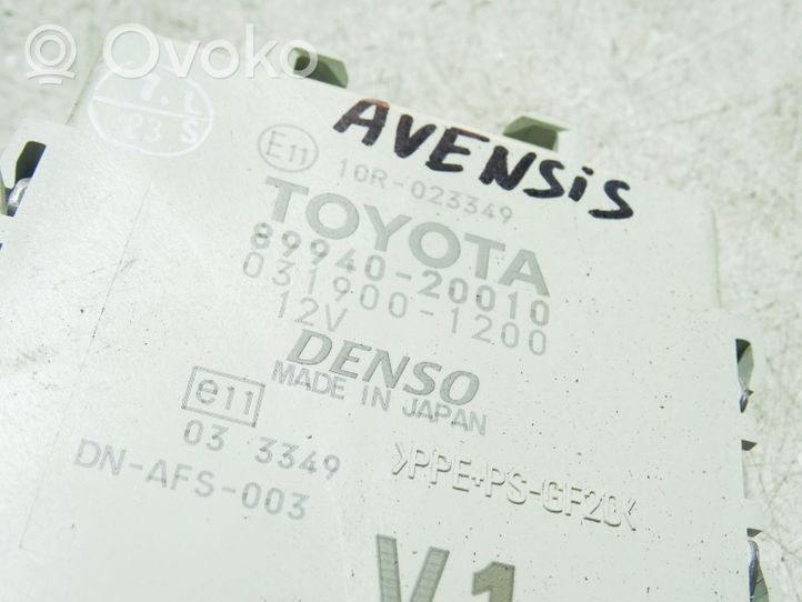 Toyota Avensis T270 Sterownik / Moduł świateł LCM 8994020010