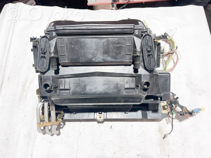 9420313107 BMW 8 E31 Air conditioning (A/C) system set, 850.00 € | RRR 