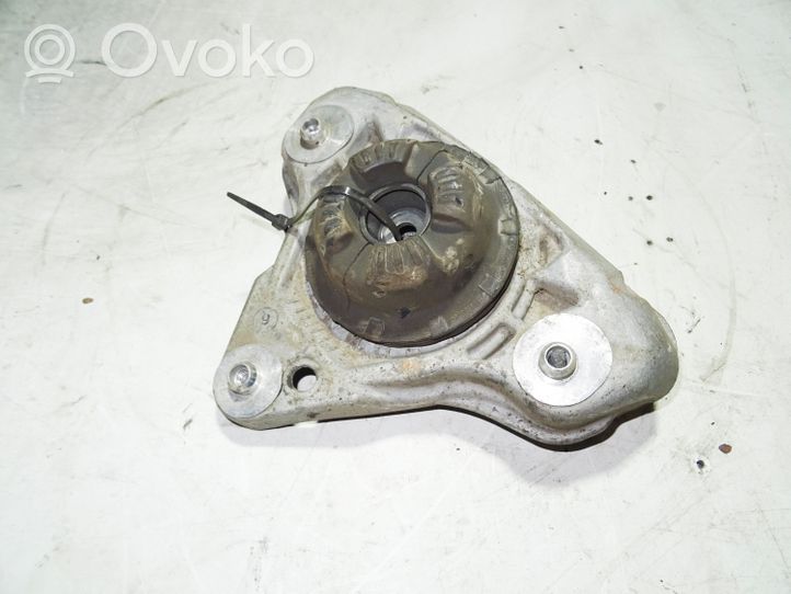 Audi A4 S4 B7 8E 8H Supporto di montaggio della molla elicoidale 8E0412383C