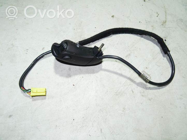 Volvo C30 Multifunctional control switch/knob 8200090516F