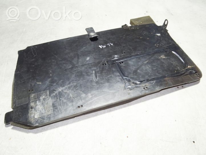 Volkswagen Multivan T4 Otras partes del panel de instrumentos 7D1819592