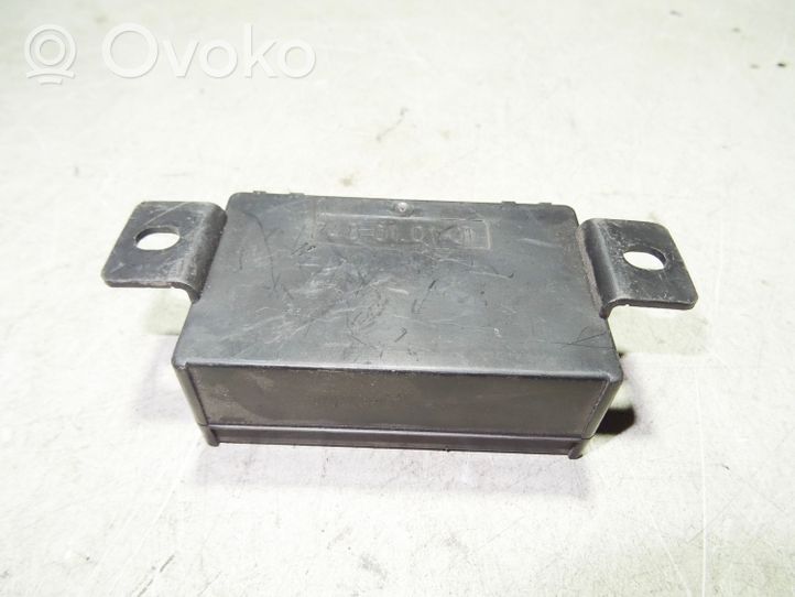 Audi A8 S8 D2 4D Boîtier module alarme 4D0951173D