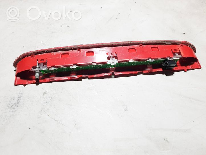 Volkswagen Touran II Third/center stoplight 1T0945087