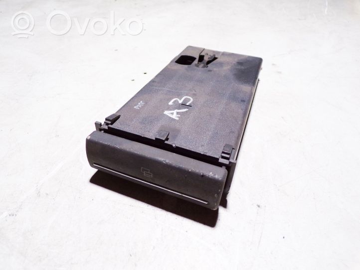 Audi A3 S3 A3 Sportback 8P Dashboard storage box/compartment 8P0941561