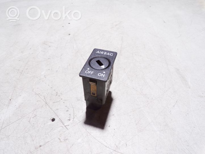 Audi A4 S4 B7 8E 8H Passenger airbag on/off switch 5P0919237B