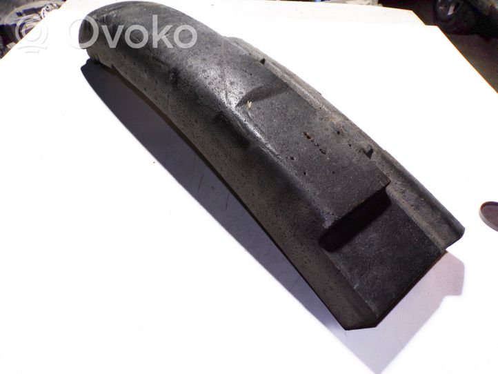 Volkswagen Multivan T4 Absorber zderzaka przedniego 7D0807693A