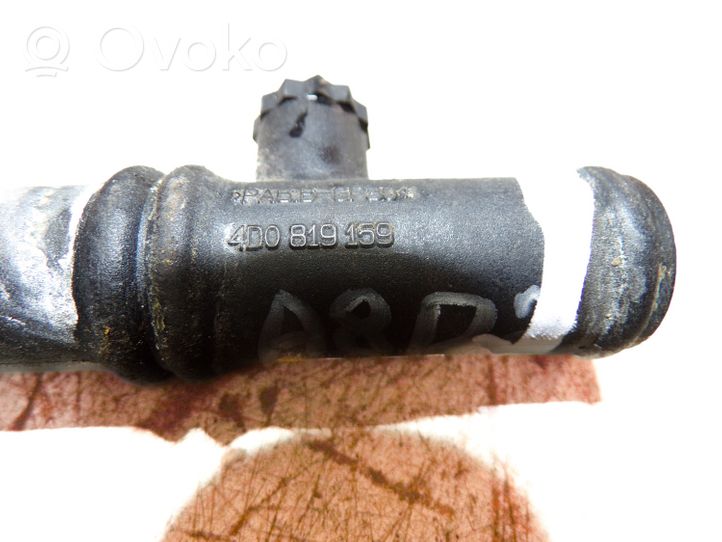 Audi A8 S8 D2 4D Tuyau de liquide de refroidissement moteur 4D0819159