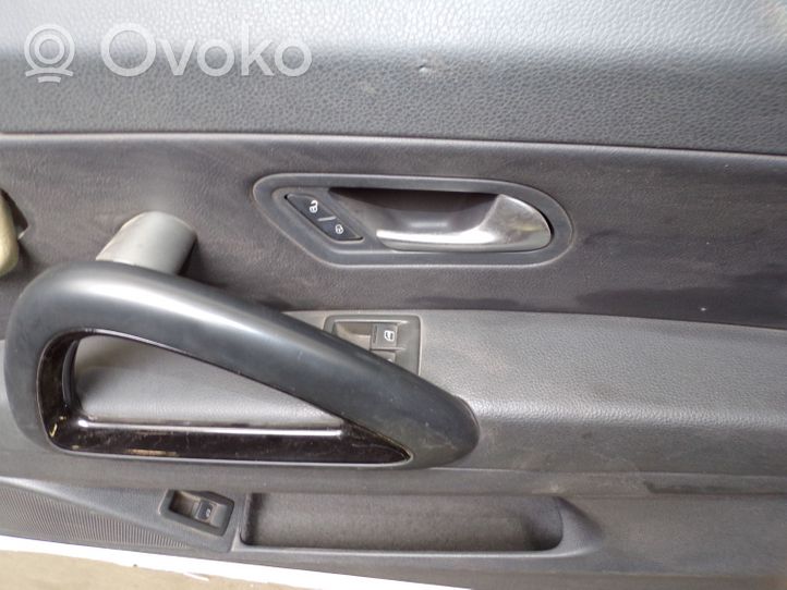 Volkswagen Scirocco Boczki / Poszycie drzwi przednich 1K8867012BC