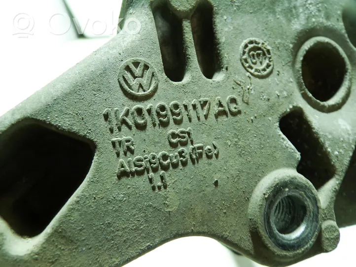 Volkswagen Golf V Pavarų dėžės tvirtinimo kronšteinas 1K0199117AQ