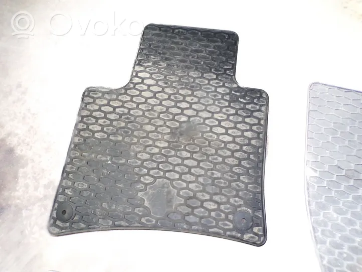 Volkswagen Touareg II Kit tapis de sol auto 