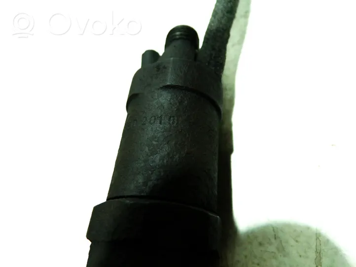 Audi 80 90 S2 B4 Injecteur de carburant 028130201B