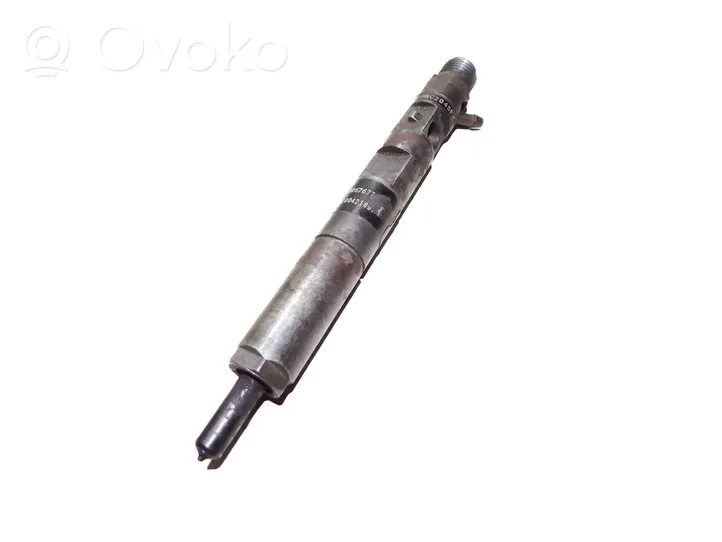 Renault Kangoo I Injecteur de carburant 166001137R