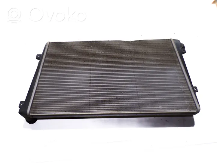 Volkswagen Caddy Radiateur de refroidissement 3C0121253S