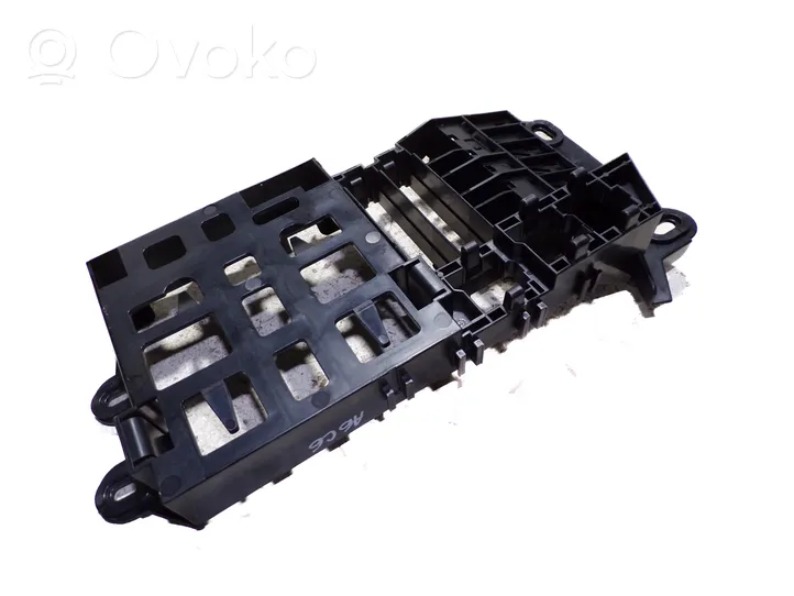 Audi A6 S6 C6 4F Sulakemoduuli 4F0971845A