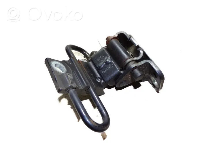 Audi A6 S6 C6 4F Cerniera inferiore della portiera anteriore 8E0831412E