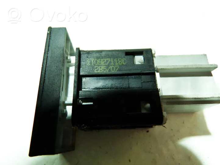 Volkswagen Caddy Traction control (ASR) switch 1T0927118C