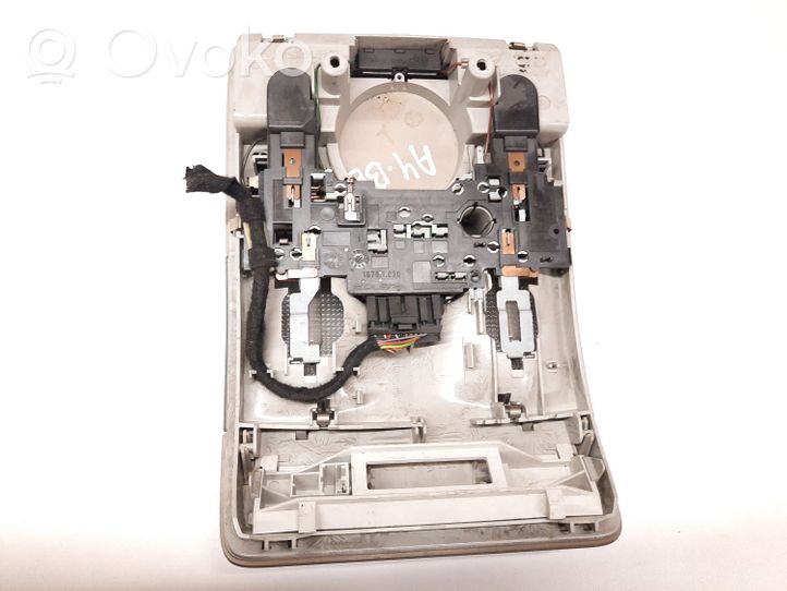 Audi A4 S4 B6 8E 8H Luz del asiento delantero 16781020