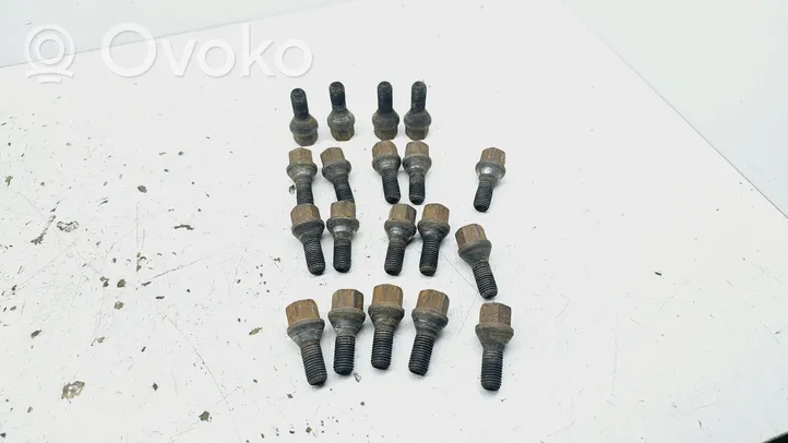 Opel Signum Nuts/bolts 