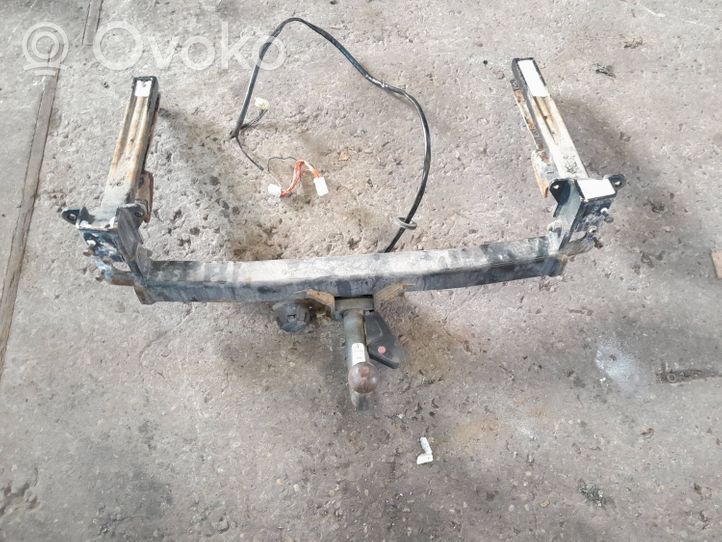 Subaru Outback Irrotettava vetokoukku 