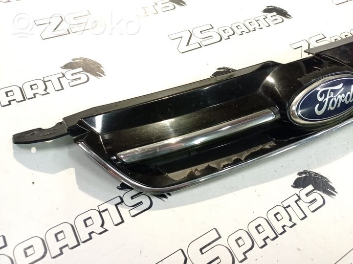 Ford Grand C-MAX Grille calandre supérieure de pare-chocs avant AM51R8200B