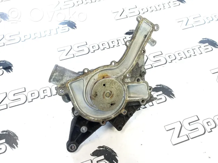 Mercedes-Benz CLK A208 C208 Pompe de circulation d'eau A1122010301