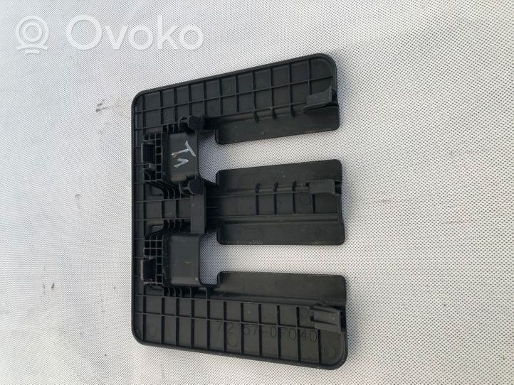 Toyota Verso Rivestimento binario portellone scorrevole 721570F040