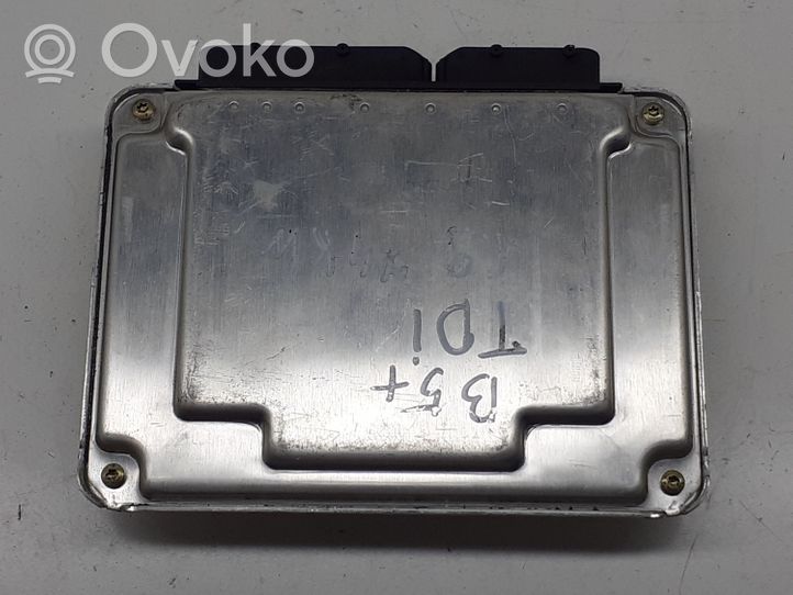 Volkswagen PASSAT B5.5 Sterownik / Moduł ECU 038906019EK