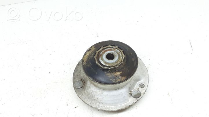 BMW 1 E81 E87 Supporto per montante superiore anteriore 31336760943