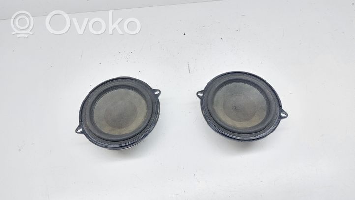 Renault Clio III Front door speaker 8200167235