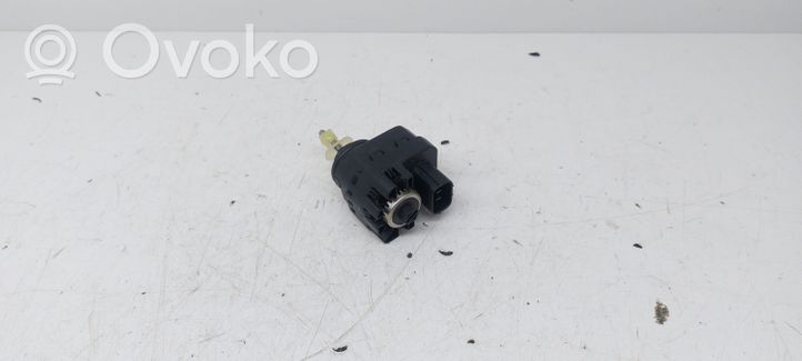 Subaru Outback (BS) Motorino di regolazione assetto fari 01058